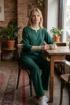 050-green-linen-kurta-pant-set-1