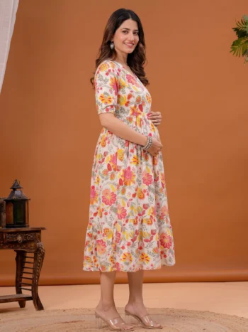 White Garden Maternity Feeding Dress in Off White – maternity kurti by AtoZMart