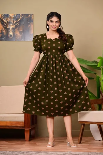 Mehendi Buti Maternity Dress in Mehendi Green – maternity kurti by AtoZMart